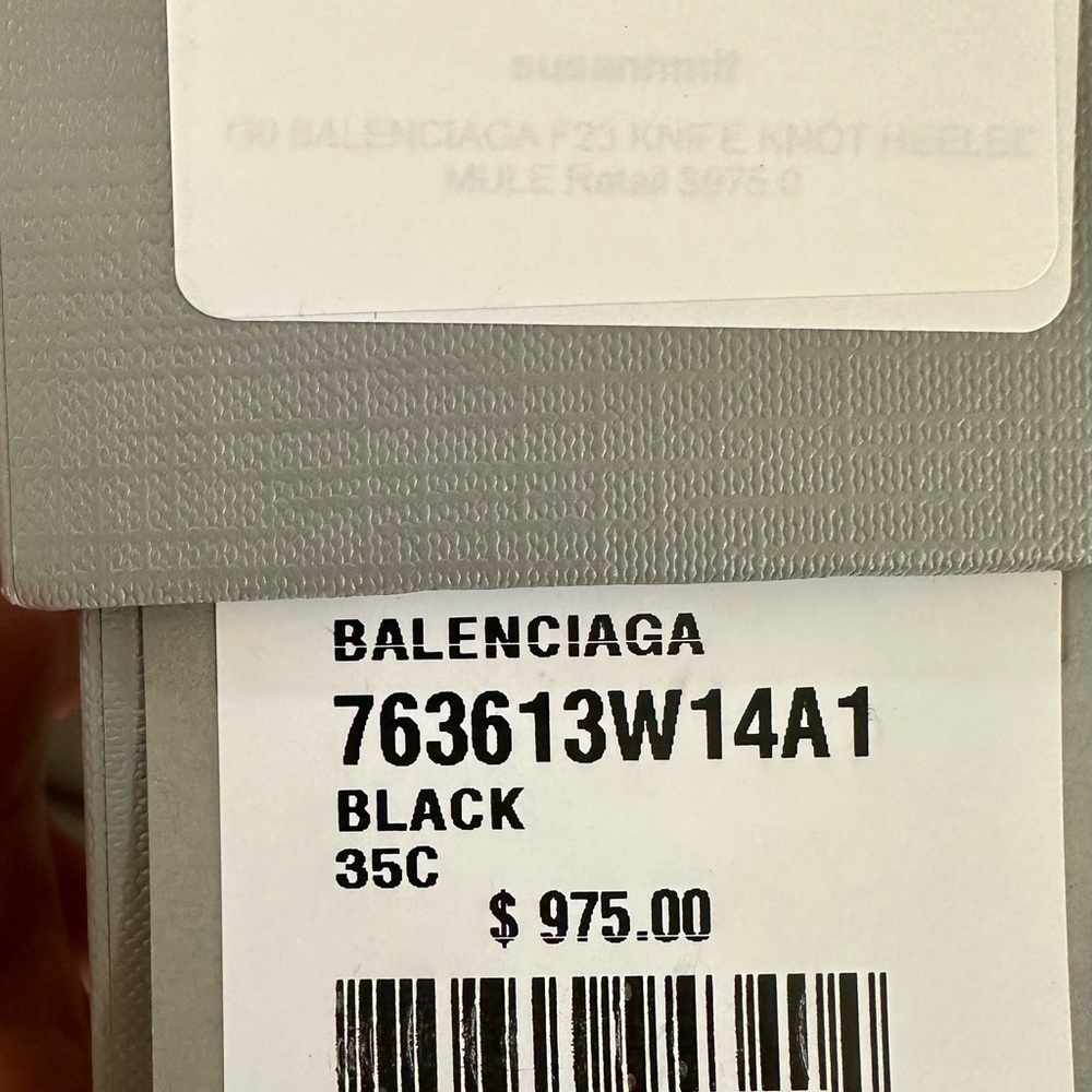 Balenciaga Jet Black Knotted Pointed-Toe Kitten Heel size 5.5 but will fit a 6. - Picture 13 of 13